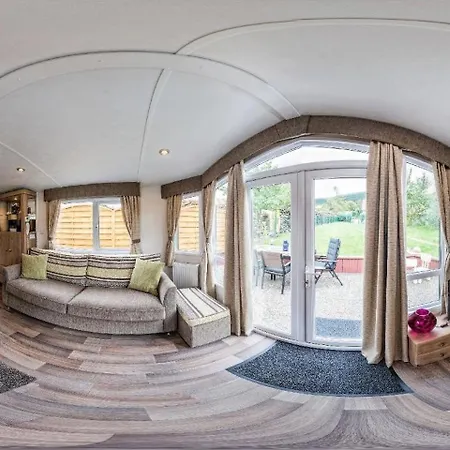 Holiday home Fuer Zwei Erwachsene Und Zwei Mit Terrasse