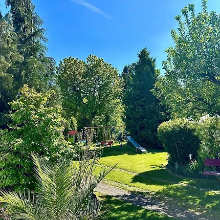Holiday home Fuer Zwei Erwachsene Und Zwei Mit Terrasse Friedrichroda